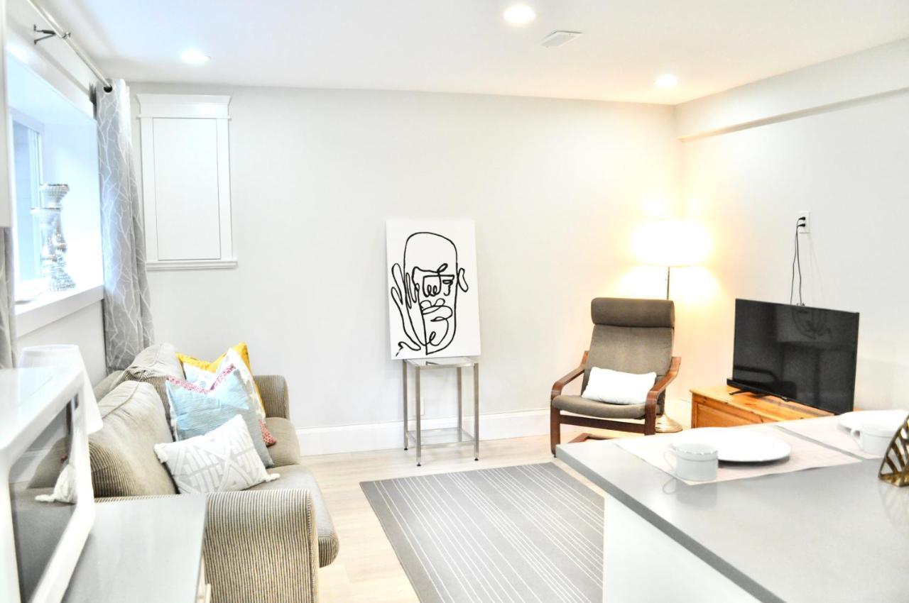 Stylish 1 Bedroom Suite In North Vancouver 10 Mins Ski Kültér fotó